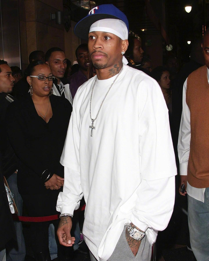 NBA：独行侠击败骑士 东契奇全场数据爆炸