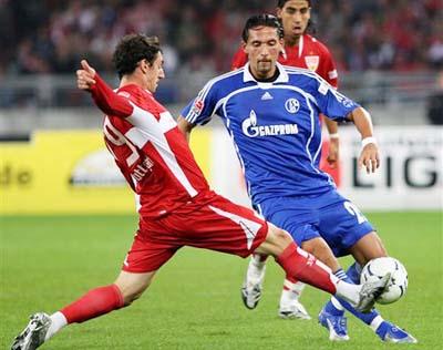 轰25分力压曾凡博！中国男篮21岁2米05新星崛起：郭士强重用他？