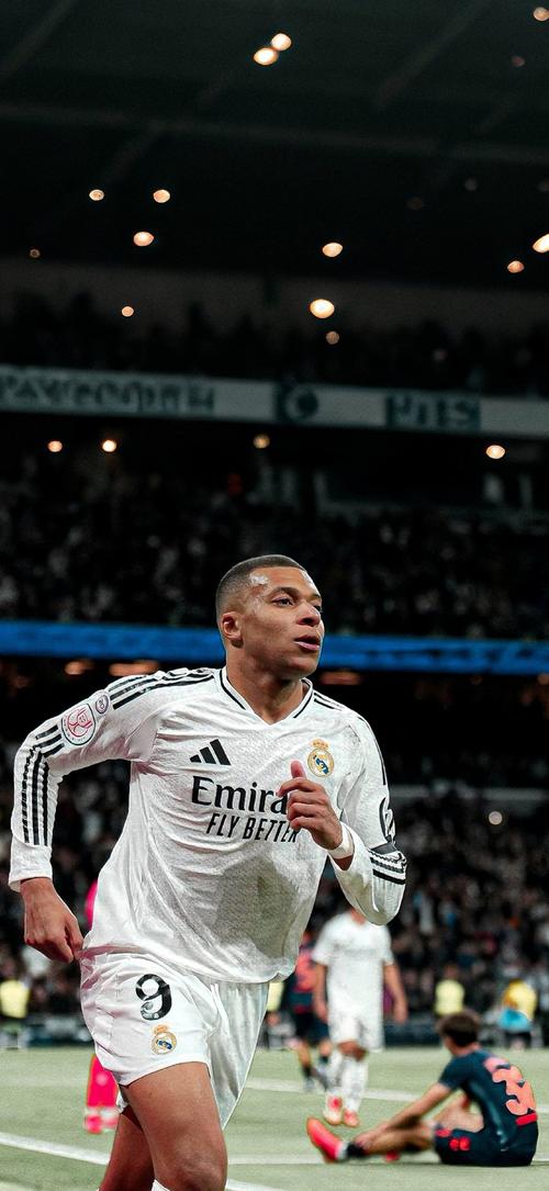 辽宁男篮宏远再度上演巅峰对决