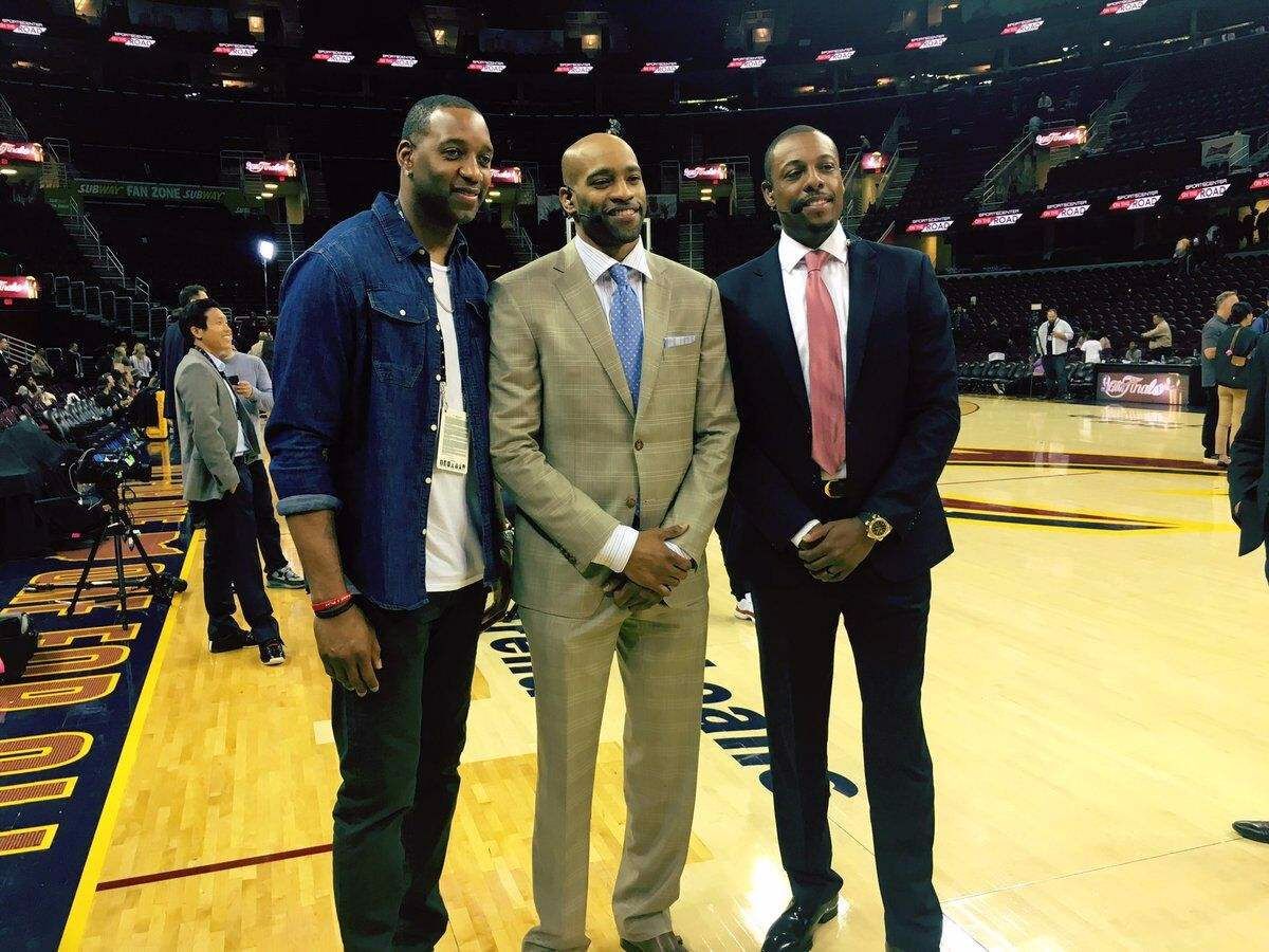 Bin海外风评崩塌！官方被迫删除AL夺冠海报，Doinb辟谣刘青松被踹