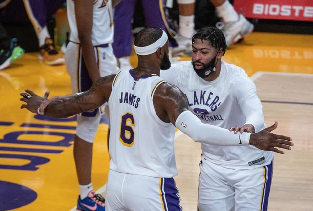 2020 道奇核心：弗里曼（Freddie Freeman）代表勇士队夺得 MVP 后在次年转会道奇