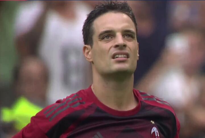 记者：莱比锡已拒绝纽卡对谢什科的报价，希望曼联竞价