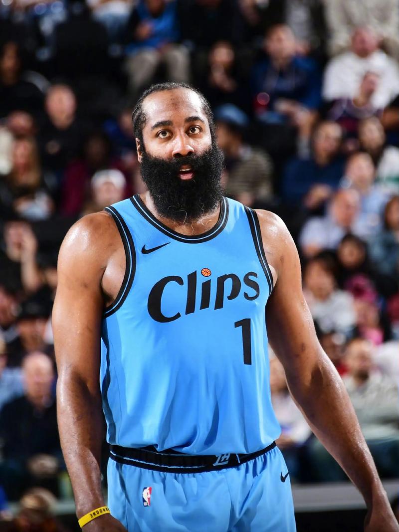 8位中国球员在NBA首秀数据如何 姚明没得分 杨瀚森2分 大郅呢